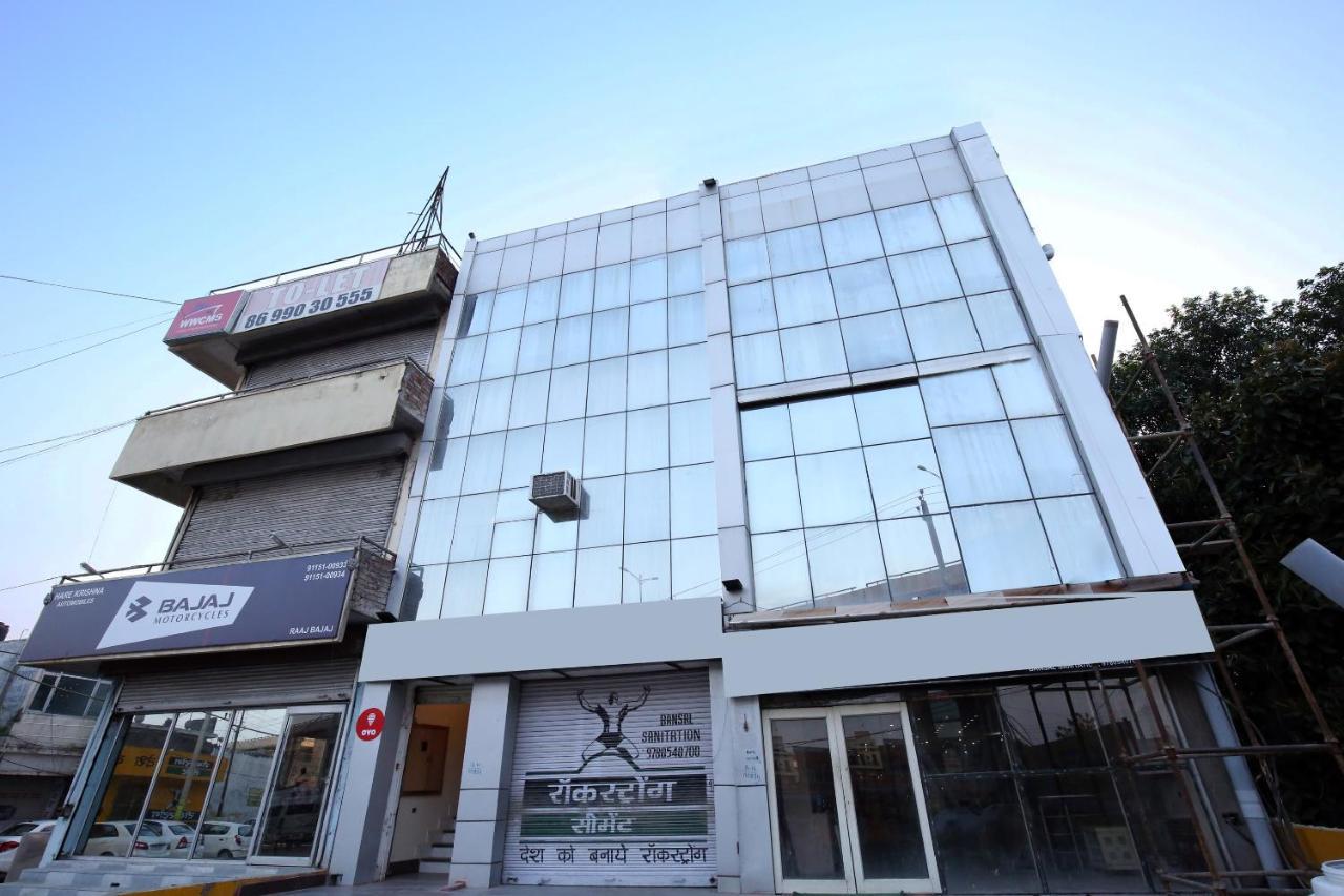 Oyo 9159 Hotel Royal Woodslark Zirakpur Exterior photo
